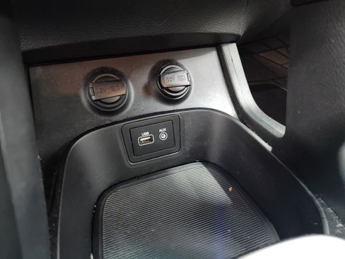 Used 2018 Hyundai Santa Fe Sport image 38