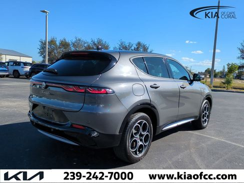 Used 2024 Alfa Romeo Tonale Ti w/ Premium Interior Package image 5