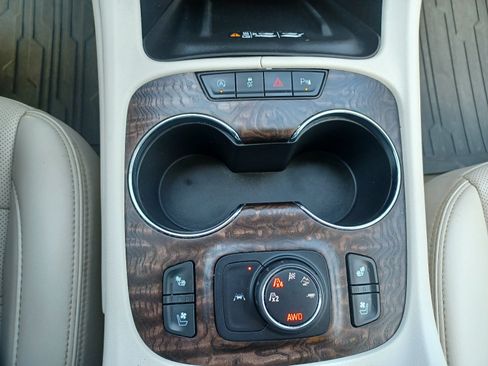 Used 2022 GMC Acadia AWD Denali w/ Denali Ultimate Package image 29