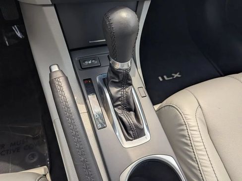 Used 2020 Acura ILX FWD image 26