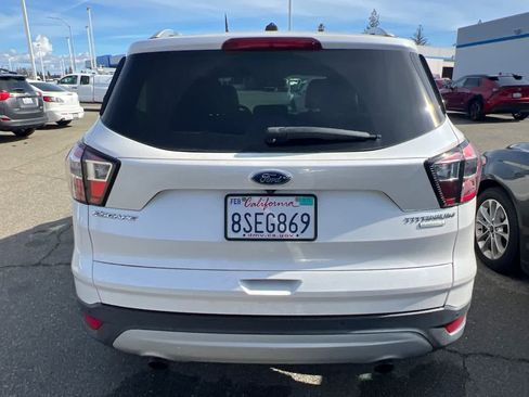 Used 2017 Ford Escape Titanium image 5