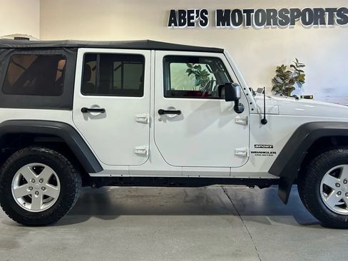 Used 2016 Jeep Wrangler Unlimited Sport w/ Quick Order Package 24S AWD/4WD image 8