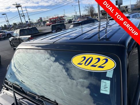 Used 2022 Jeep Wrangler Unlimited Sahara image 9