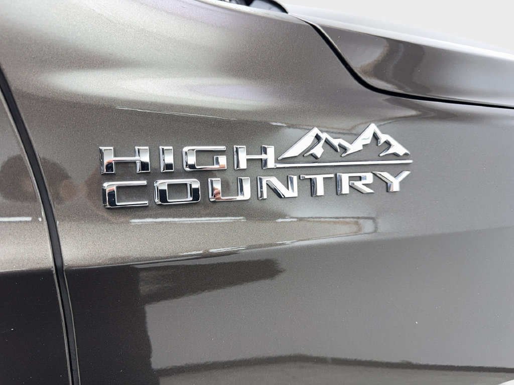 Used 2021 Chevrolet Tahoe High Country w/ Premium Package RWD image 26