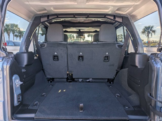 Certified 2026 Jeep Wrangler Unlimited Rubicon AWD/4WD image 15