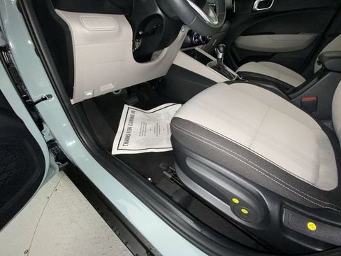 Certified 2026 Hyundai Venue SEL FWD image 12
