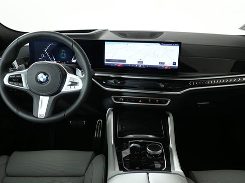 New 2026 BMW X6 xDrive40i w/ Premium Package image 17
