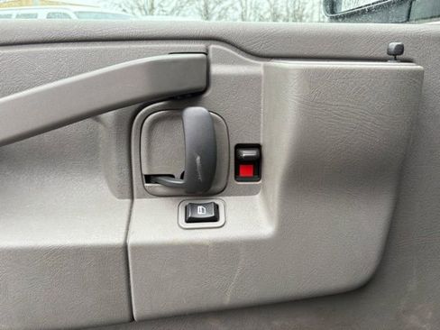 Used 2024 GMC Savana 2500 w/ Driver Convenience Package image 28
