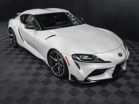 Used 2020 Toyota Supra Premium w/ Driver Assist Package image 22