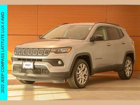 Used 2022 Jeep Compass Latitude image 1