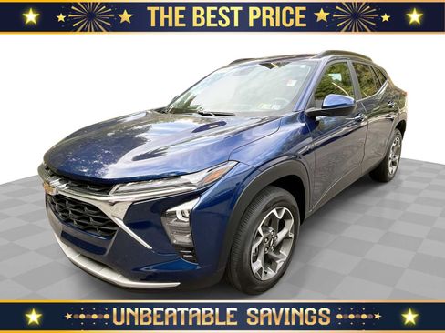 Certified 2024 Chevrolet Trax LT FWD image 1
