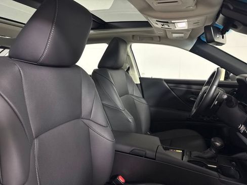 Used 2025 Lexus ES 350 w/ Premium Package FWD image 20