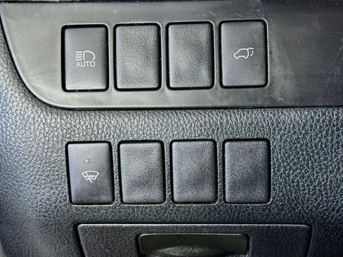 Certified 2019 Toyota Highlander XLE AWD/4WD image 10