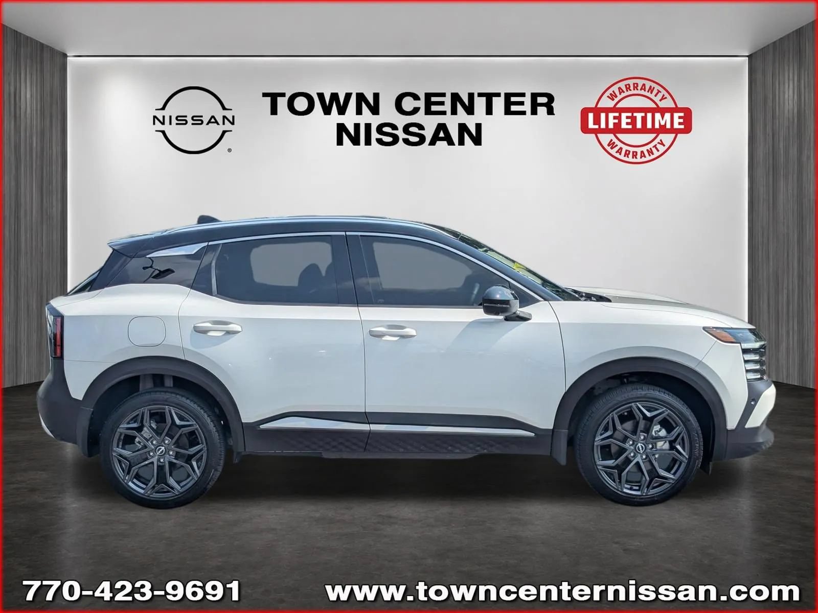 Certified 2025 Nissan Kicks SR w/ SR Premium Package FWD image 8