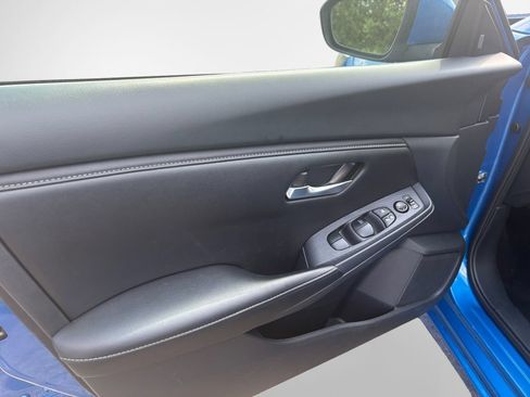 Used 2024 Nissan Sentra SV FWD image 14