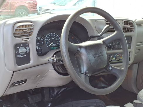Used 1999 GMC Sonoma SL w/ Convenience Pkg RWD image 7