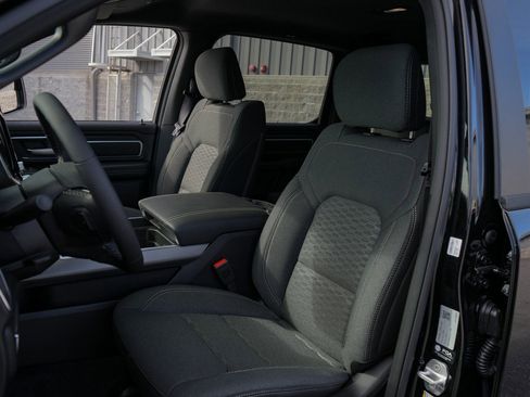 New 2026 RAM 1500 Big Horn AWD/4WD image 15