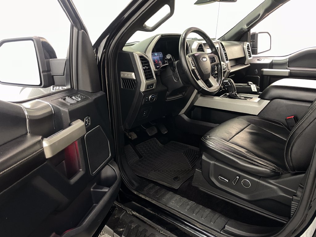 Used 2017 Ford F150 Lariat w/ Equipment Group 502A Luxury AWD/4WD image 26