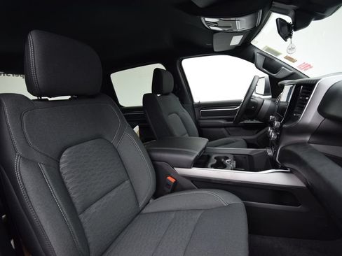 New 2026 RAM 1500 4x4 Crew Cab image 15