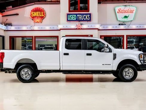 Used 2022 Ford F350 XL w/ Power Equipment Group image 9