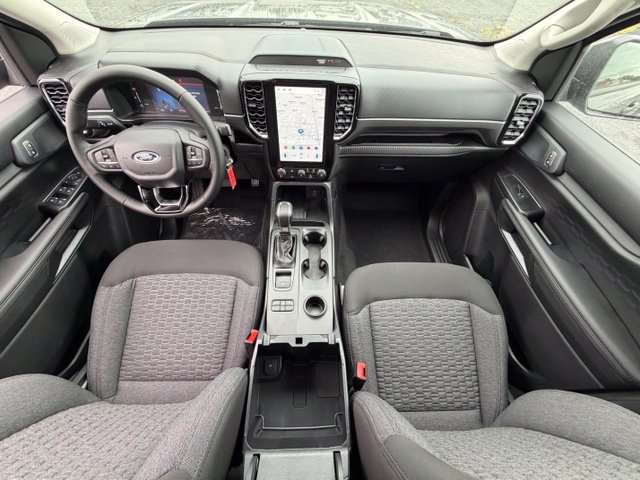 New 2026 Ford Ranger XLT w/ Black Appearance Package RWD image 17