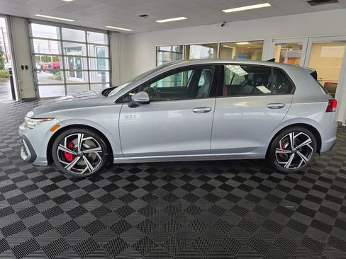 New 2026 Volkswagen GTI SE image 6