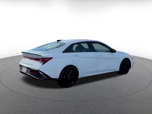 Used 2026 Hyundai Elantra Sport FWD image 7