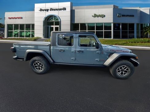 New 2026 Jeep Gladiator Rubicon w/ Dual Top Group image 9
