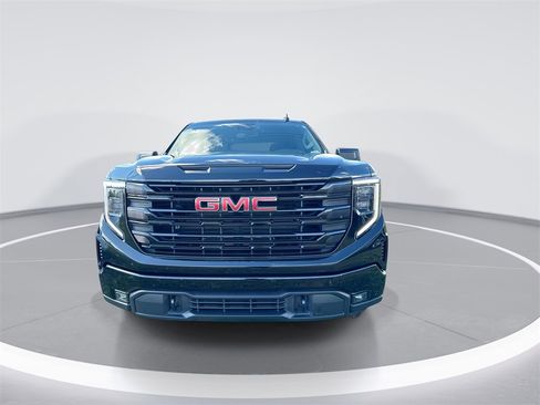 Used 2023 GMC Sierra 1500 Elevation image 3