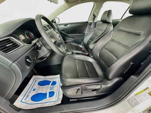 Used 2014 Volkswagen Jetta SE FWD image 23