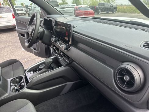 Certified 2023 Chevrolet Colorado Trail Boss w/ Advanced Trailering Package AWD/4WD image 36