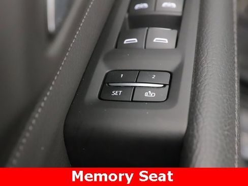 Used 2022 GMC Yukon Denali image 21