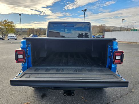 Used 2020 Jeep Gladiator Rubicon image 30