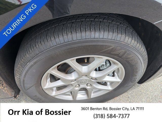 Used 2024 Chrysler Pacifica Touring-L FWD image 39