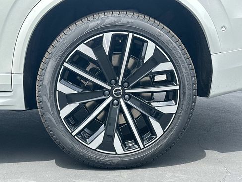 New 2026 Volvo XC90 T8 Ultra w/ Lounge Package AWD/4WD image 24