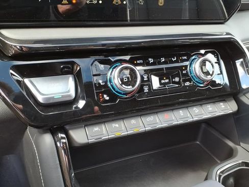 New 2026 GMC Sierra 1500 AT4X AWD/4WD image 25