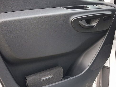New 2024 Mercedes-Benz Sprinter 2500 image 10