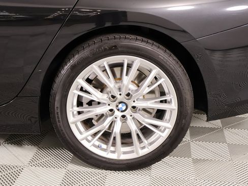 Used 2023 BMW 330i xDrive Sedan w/ Premium Package image 21