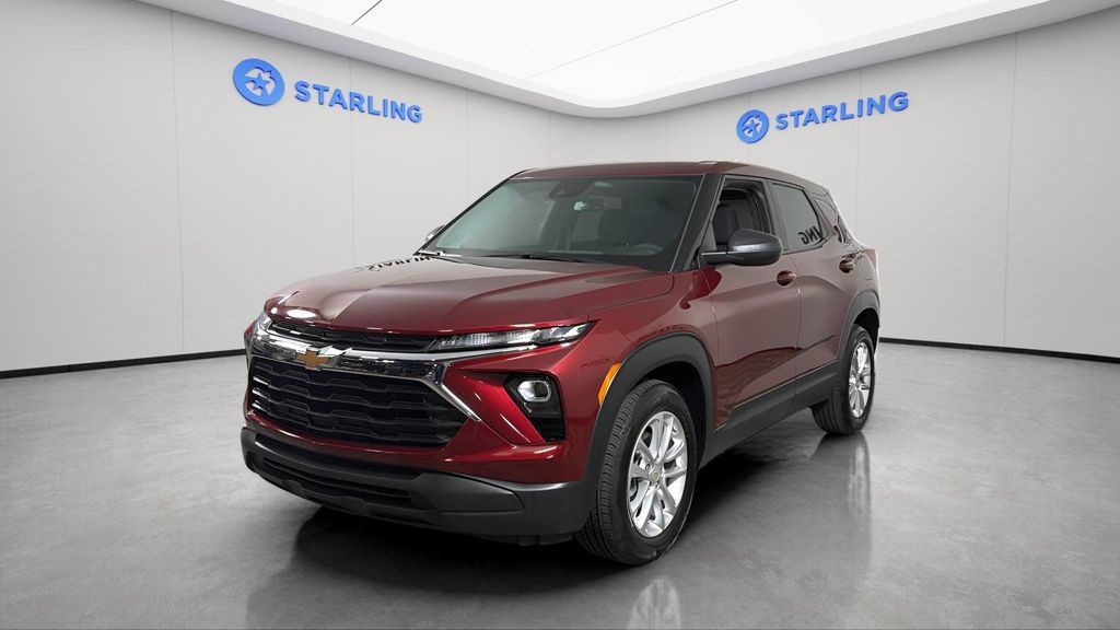 Used 2025 Chevrolet TrailBlazer LS w/ LS Convenience Package FWD image 16