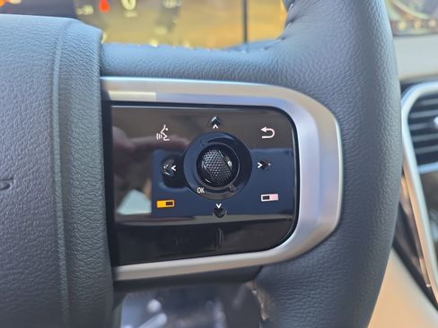 New 2026 Nissan Armada Platinum image 18