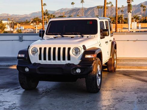 Certified 2022 Jeep Wrangler Unlimited Sport image 3