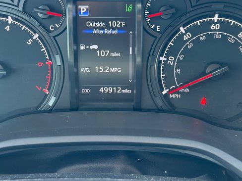 Used 2021 Toyota 4Runner SR5 Premium w/ Moonroof Package AWD/4WD image 36