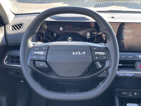 New 2025 Kia K4 EX image 11