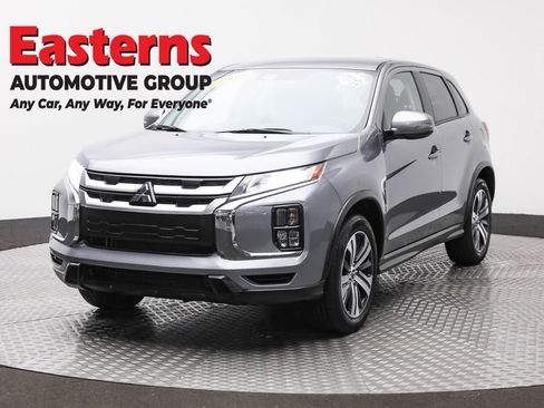 Used 2024 Mitsubishi Outlander Sport SE image 1