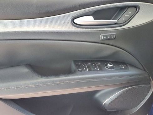 Used 2018 Alfa Romeo Stelvio Ti Sport image 17
