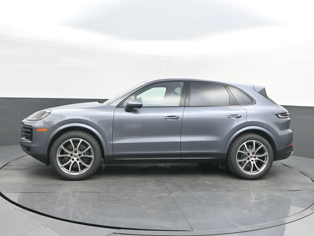 Used 2026 Porsche Cayenne AWD/4WD image 2