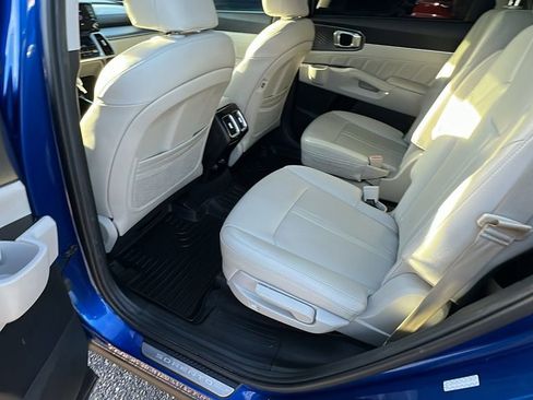 Used 2022 Kia Sorento SX image 20