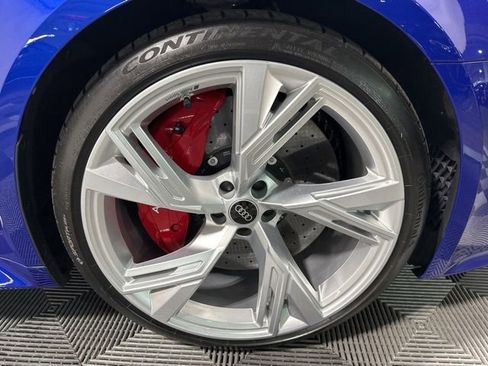 Used 2023 Audi RS 6 w/ Executive Package AWD/4WD image 11