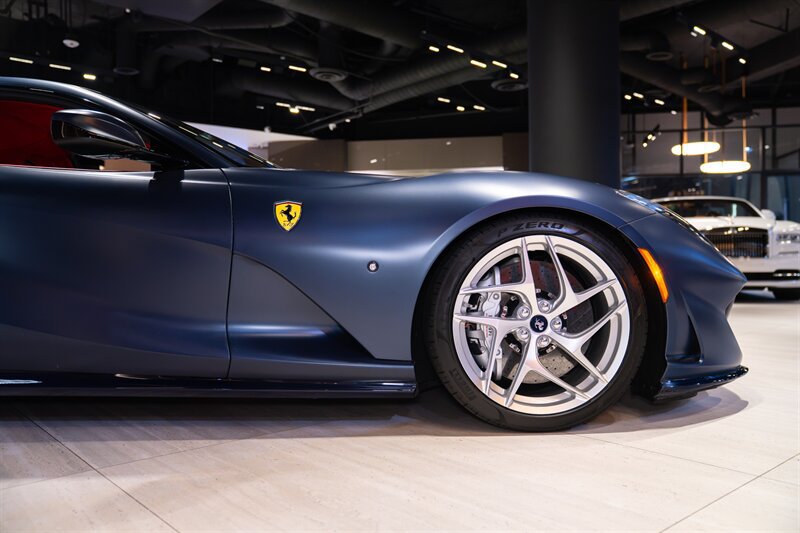 Used 2018 Ferrari 812 Superfast RWD image 35