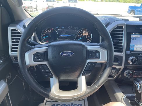 Used 2016 Ford F150 Lariat w/ Equipment Group 502A Luxury RWD image 17